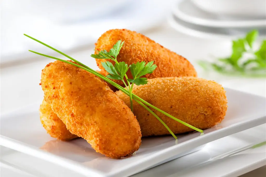 Close up croquetas